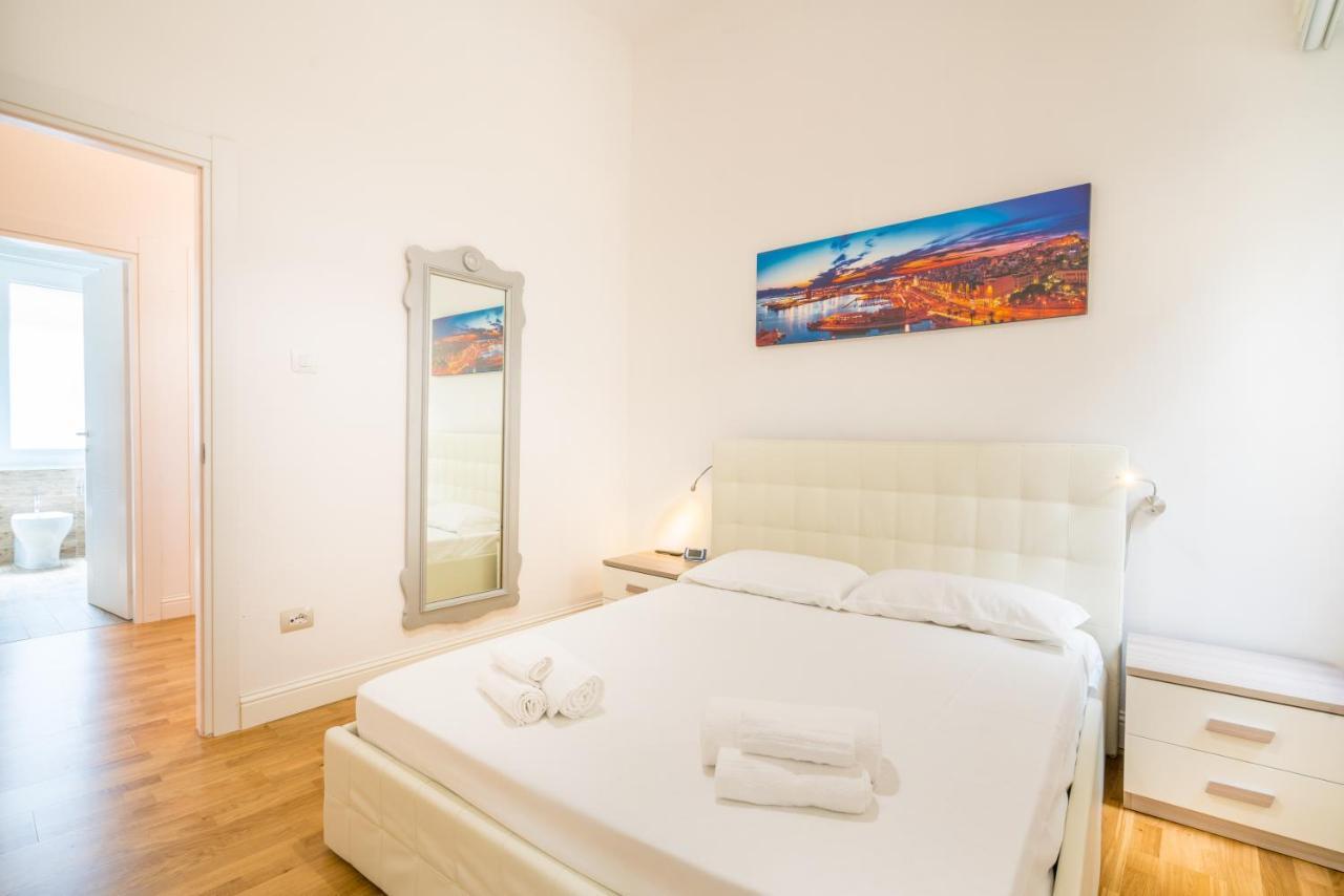 Appartamento Le Scale sul porto . Marina centro storico. AC Cagliari Esterno foto