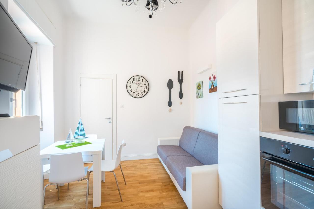 Appartamento Le Scale sul porto . Marina centro storico. AC Cagliari Esterno foto