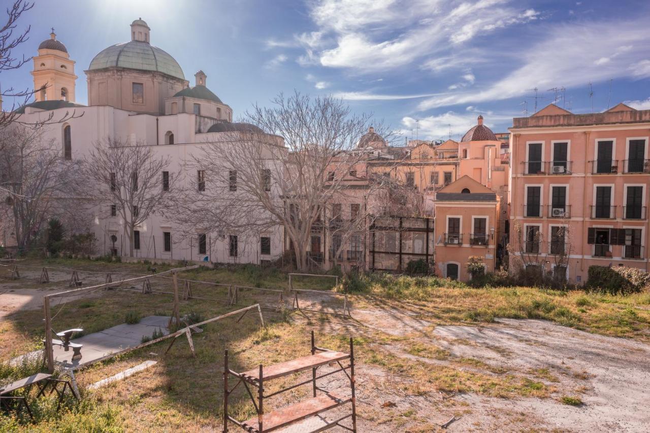 Appartamento Le Scale sul porto . Marina centro storico. AC Cagliari Esterno foto